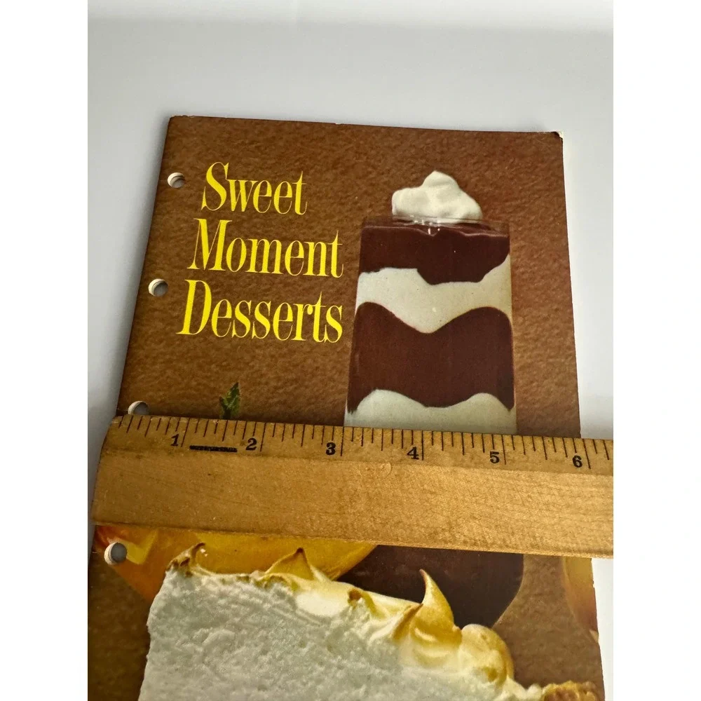 Vintage 1966 Sweet Moment Desserts General Foods Jell-O Recipe Booklet 44‎ Pages